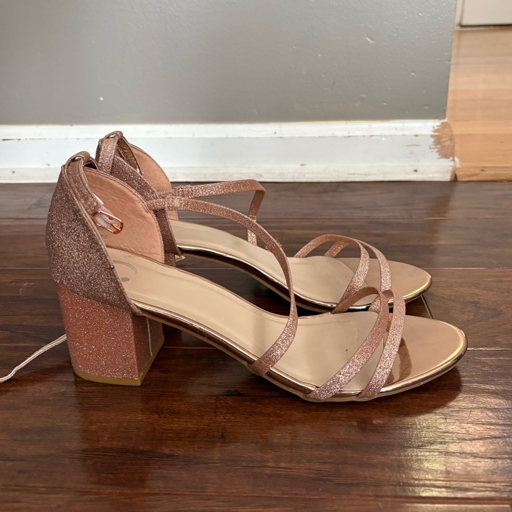 Elegant Rose Gold Women's Sandals